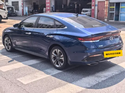 Hyundai Festa