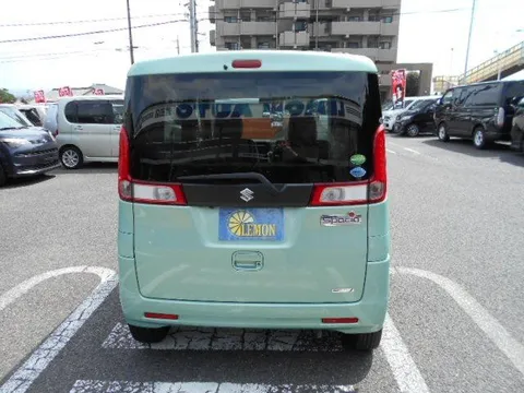 Suzuki Spacia