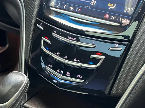 Cadillac XTS