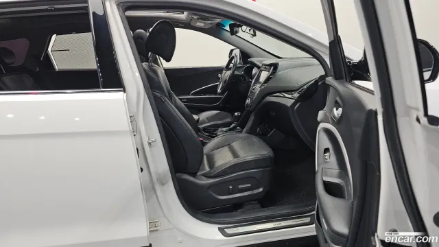 Hyundai Grand Santa Fe (Maxcruz)