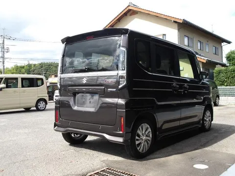 Suzuki Spacia Custom