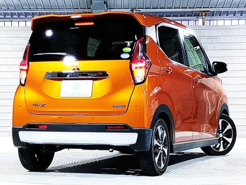 Mitsubishi eK X