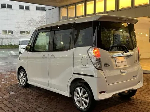 Nissan Dayz Roox