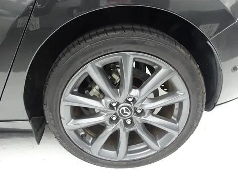 Mazda MAZDA3 Fastback