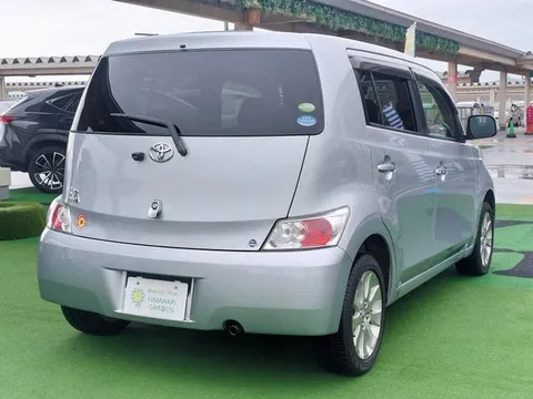 Toyota bB
