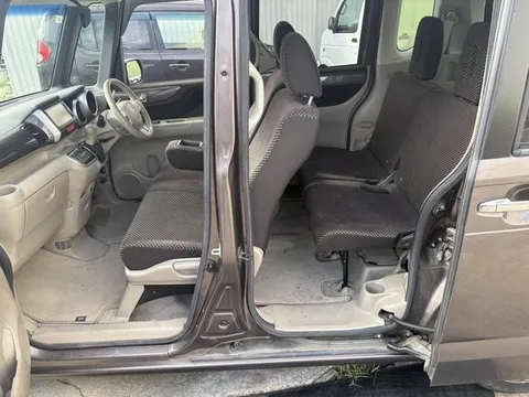 Honda N-BOX Plus