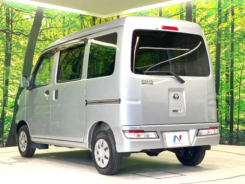 Toyota Pixis Van