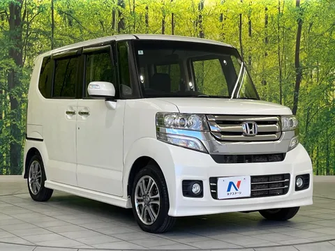 Honda N-BOX Custom