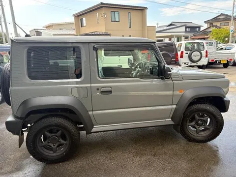 Suzuki Jimny Sierra