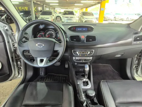 Renault SM3