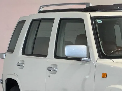 Nissan Rasheen