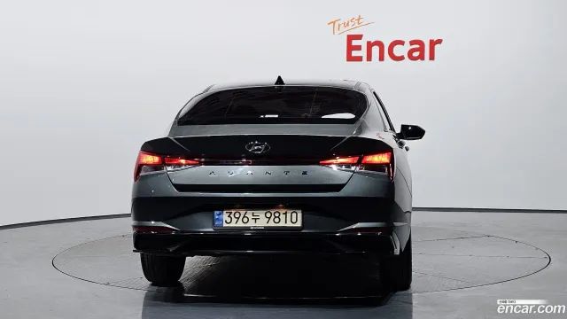 Hyundai Elantra (Avante)