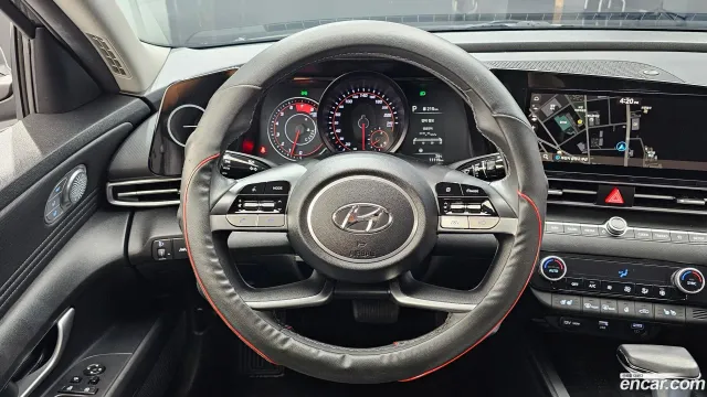 Hyundai Elantra (Avante)