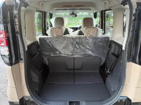 Mitsubishi Delica Mini
