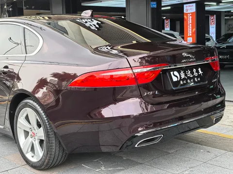 Jaguar XFL