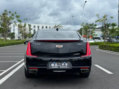 Cadillac XTS