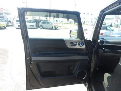 Honda N-BOX Slash