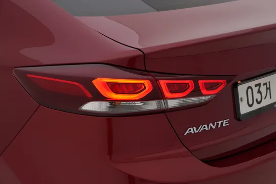 Hyundai Elantra (Avante)