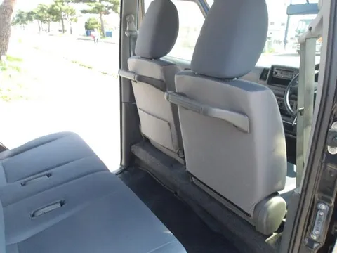 Mitsubishi Minicab Van
