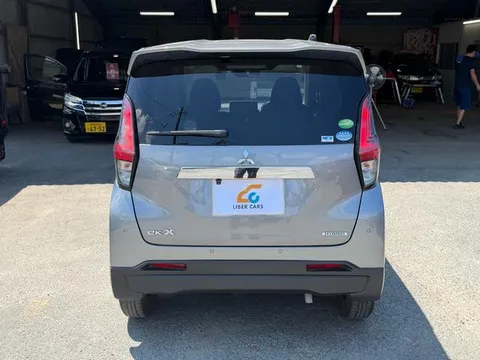 Mitsubishi eK X