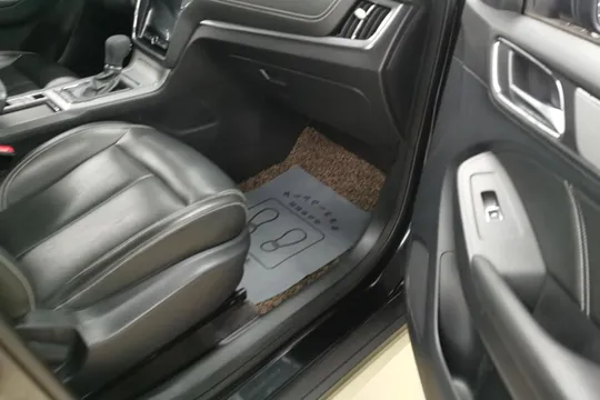 Roewe RX5