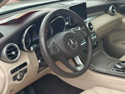 Mercedes-Benz Mercedes-Benz GLC