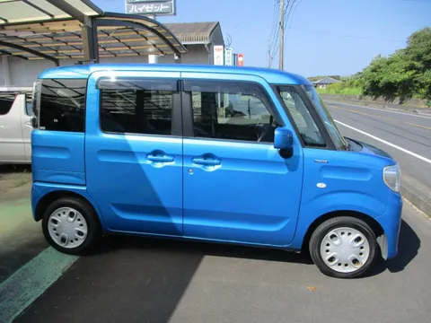 Suzuki Spacia