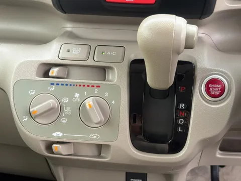 Honda N-BOX Plus