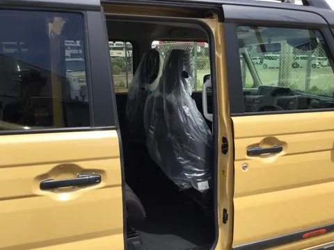 Suzuki Spacia Gear