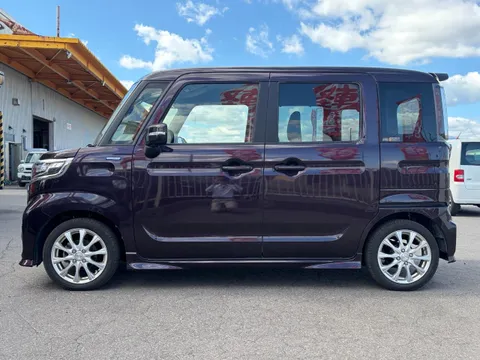 Suzuki Spacia Custom