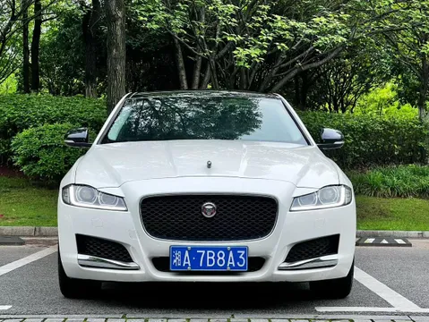 Jaguar XFL