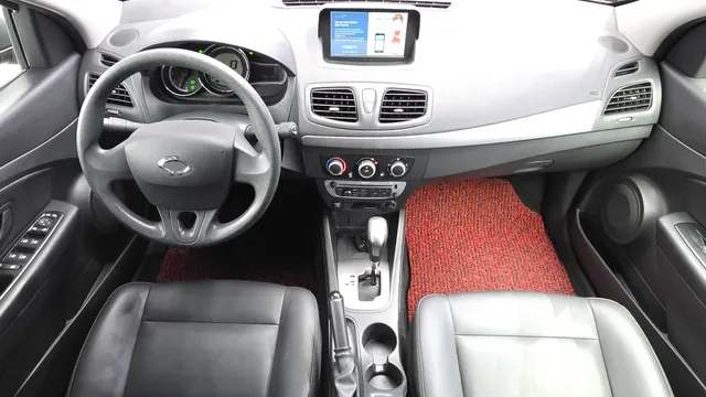 Renault SM3