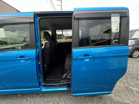 Suzuki Spacia Custom Z
