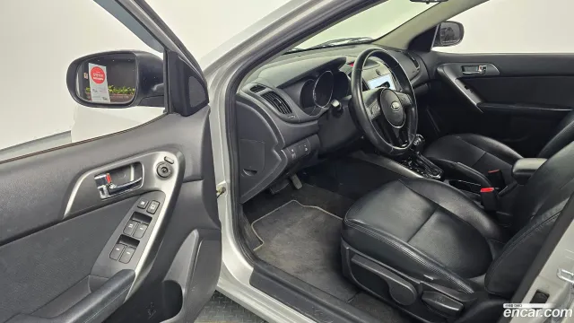 Kia Cerato (Forte)