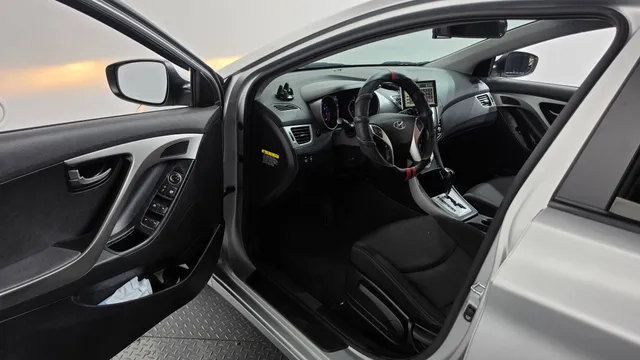 Hyundai Elantra (Avante)