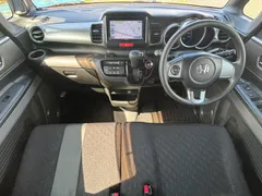 Honda N-BOX Slash