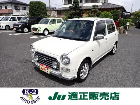 Daihatsu Mira Gino