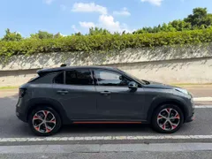 Lynk & Co 02