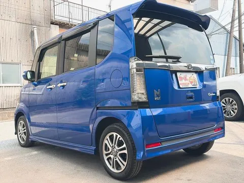 Honda N-BOX Custom
