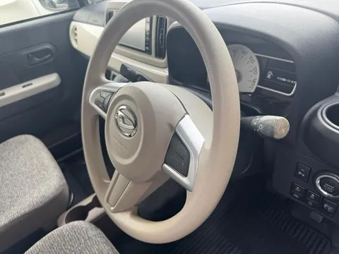 Daihatsu Mira Tocot