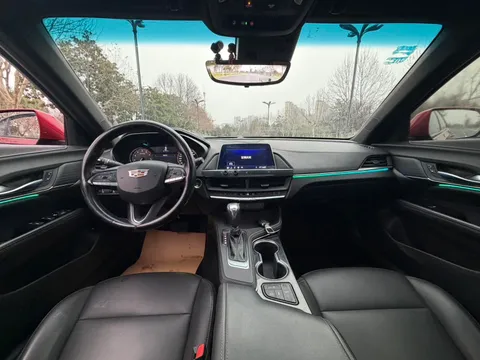 Cadillac CT4