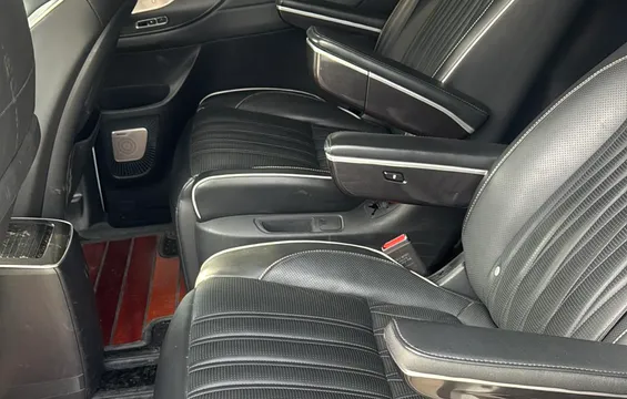 Roewe iMAX8