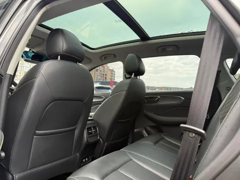 Roewe RX5