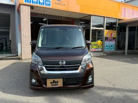 Nissan Dayz Roox