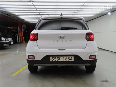 Hyundai Venue