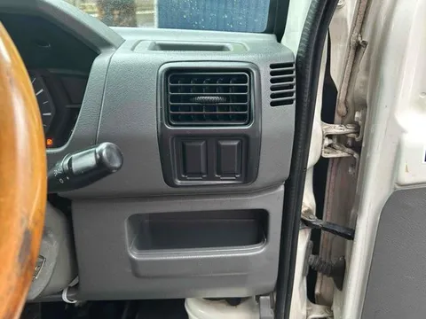Mitsubishi Minicab Van