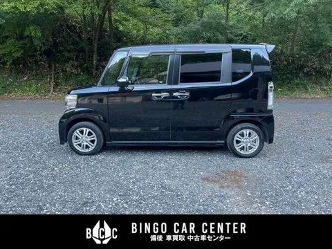 Honda N-BOX Custom