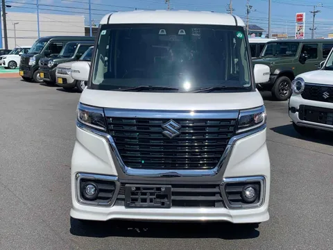Suzuki Spacia Custom