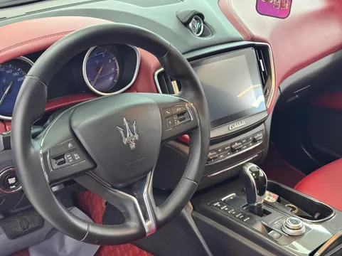 Maserati Ghibli