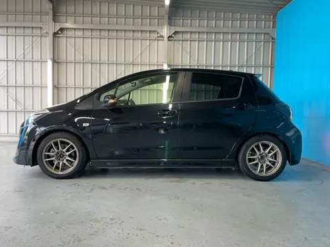 Toyota Yaris (Vitz)